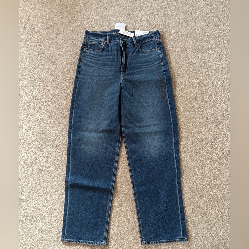 American Eagle baggy jeans